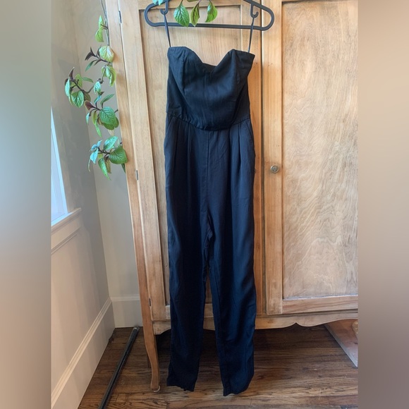 Black strapless romper - Picture 2 of 7